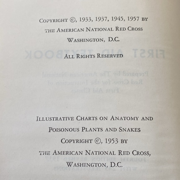 1957 First Aid Hardcover Book by The American National Red Cross - Picture 7 of 14